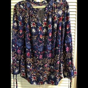 🌺🌷LAURA SCOTT SOFT & FLOWY🌷🌺 FLORAL BLOUSE